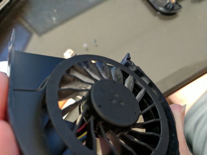 Dirty Laptop Exhaust fan