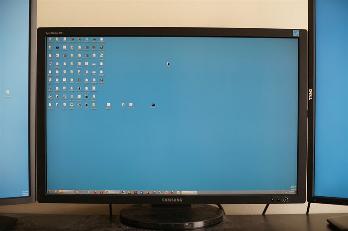 Samsung SyncMaster 305T 30 inch LCD monitor