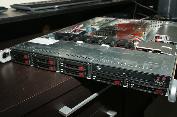 SuperMicro 1026T-UF 1U Rack Server 8 x hot swap drives